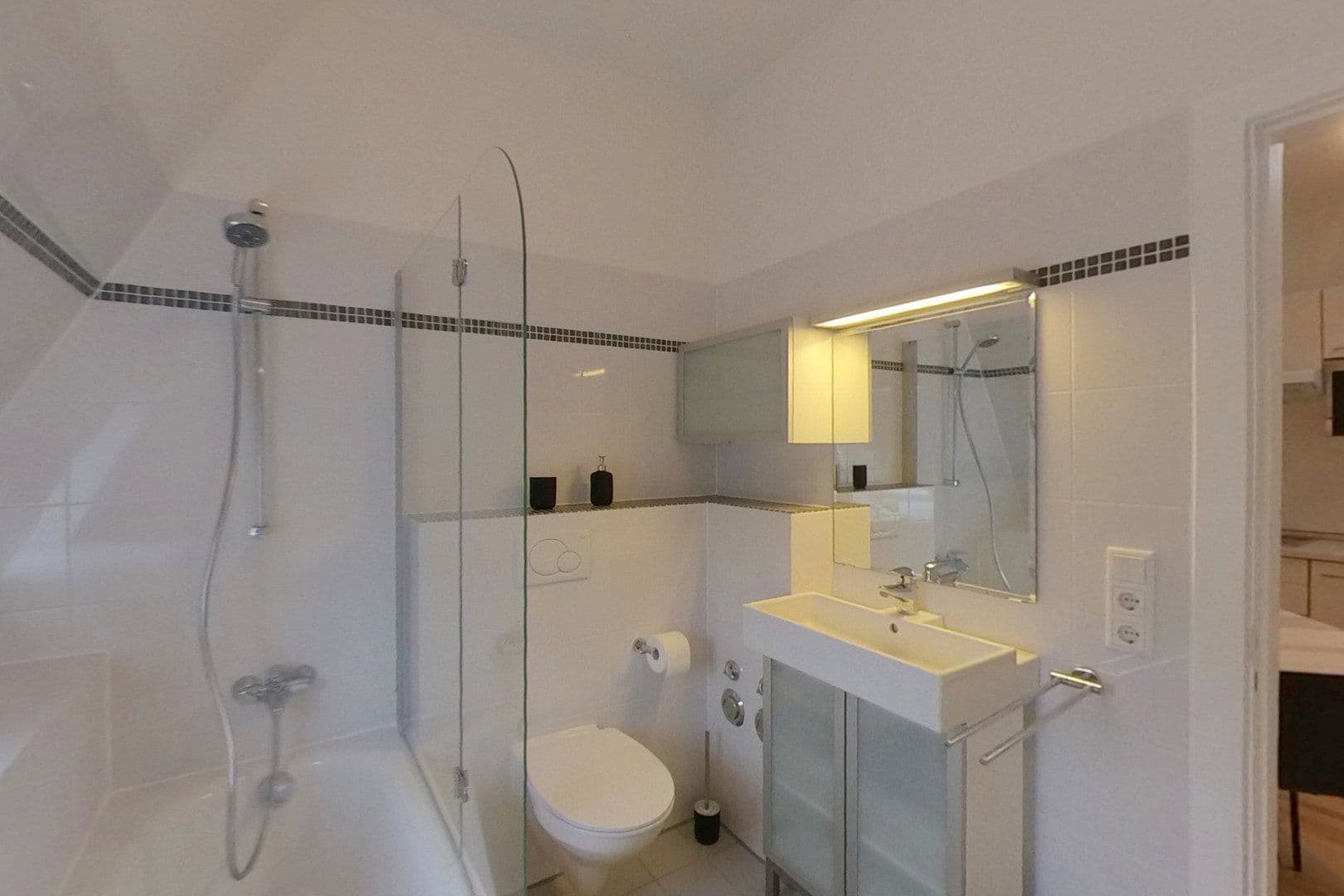 Pronájem bytu 2+1 30 m², Jungfrauenthal 55, Hamburg, Hamburg Pronájem bytu 2+1 30 m², Jungfrauenthal 55, Hamburg, Hamburg