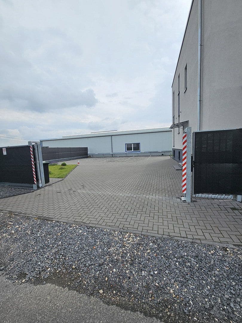 Pronájem kanceláře 74 m², Lintgesfuhr 29a, Bornheim, Severní Porýní-Vestfálsko Pronájem kanceláře 74 m², Lintgesfuhr 29a, Bornheim, Severní Porýní-Vestfálsko