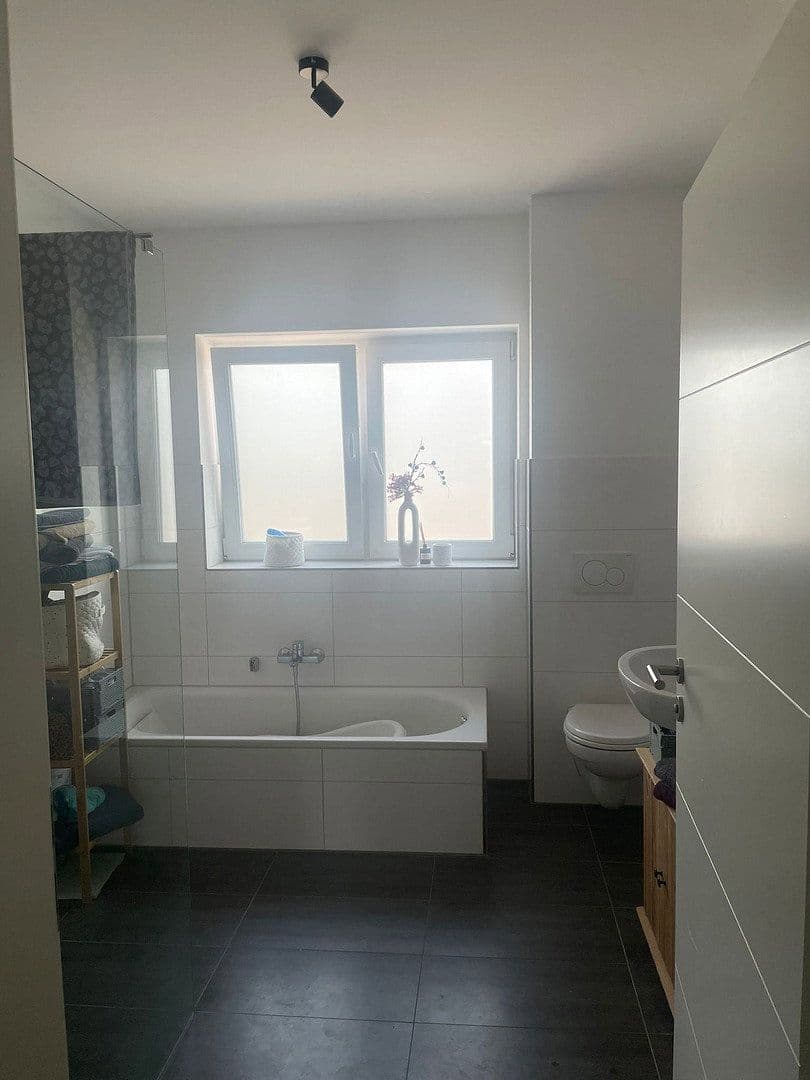 Pronájem domu 125 m², pozemek 310 m², Hainbuchenweg 3a, Lauenburg/Elbe, Šlesvicko-Holštýnsko Pronájem domu 125 m², pozemek 310 m², Hainbuchenweg 3a, Lauenburg/Elbe, Šlesvicko-Holštýnsko
