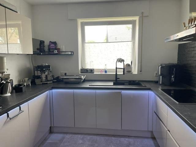 Pronájem domu 180 m², pozemek 290 m², Franz-Schubert-Str. 14, Ratingen, Severní Porýní-Vestfálsko Pronájem domu 180 m², pozemek 290 m², Franz-Schubert-Str. 14, Ratingen, Severní Porýní-Vestfálsko