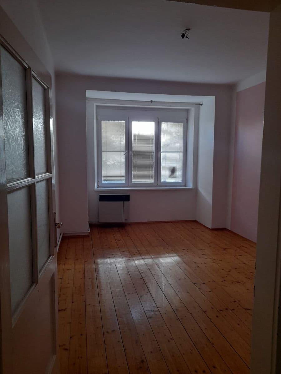 Pronájem bytu 2+1 60 m², Osadní, Praha, Praha Pronájem bytu 2+1 60 m², Osadní, Praha, Praha