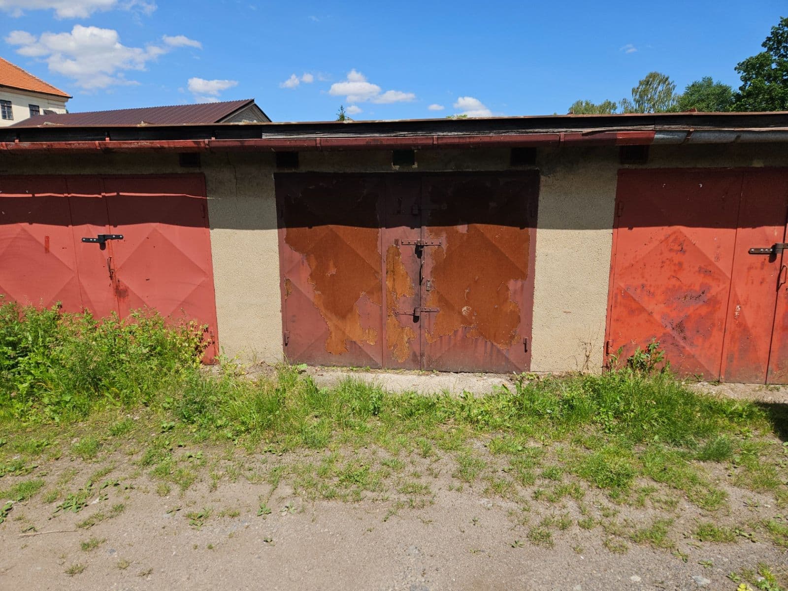 Pronájem garáže 18 m², Příbram, Středočeský kraj Pronájem garáže 18 m², Příbram, Středočeský kraj