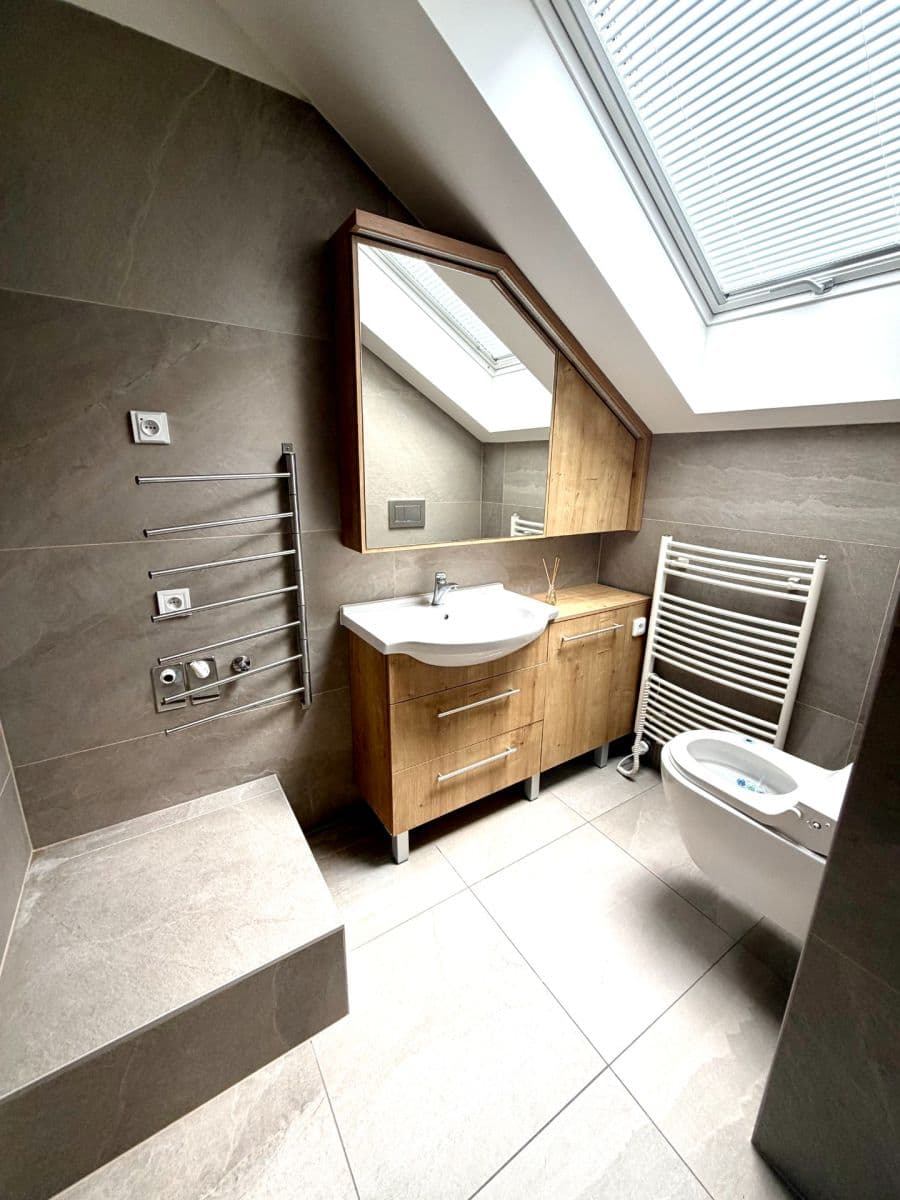 Prodej domu 220 m², pozemek 360 m², Staré zámky, Brno, Jihomoravský kraj Prodej domu 220 m², pozemek 360 m², Staré zámky, Brno, Jihomoravský kraj