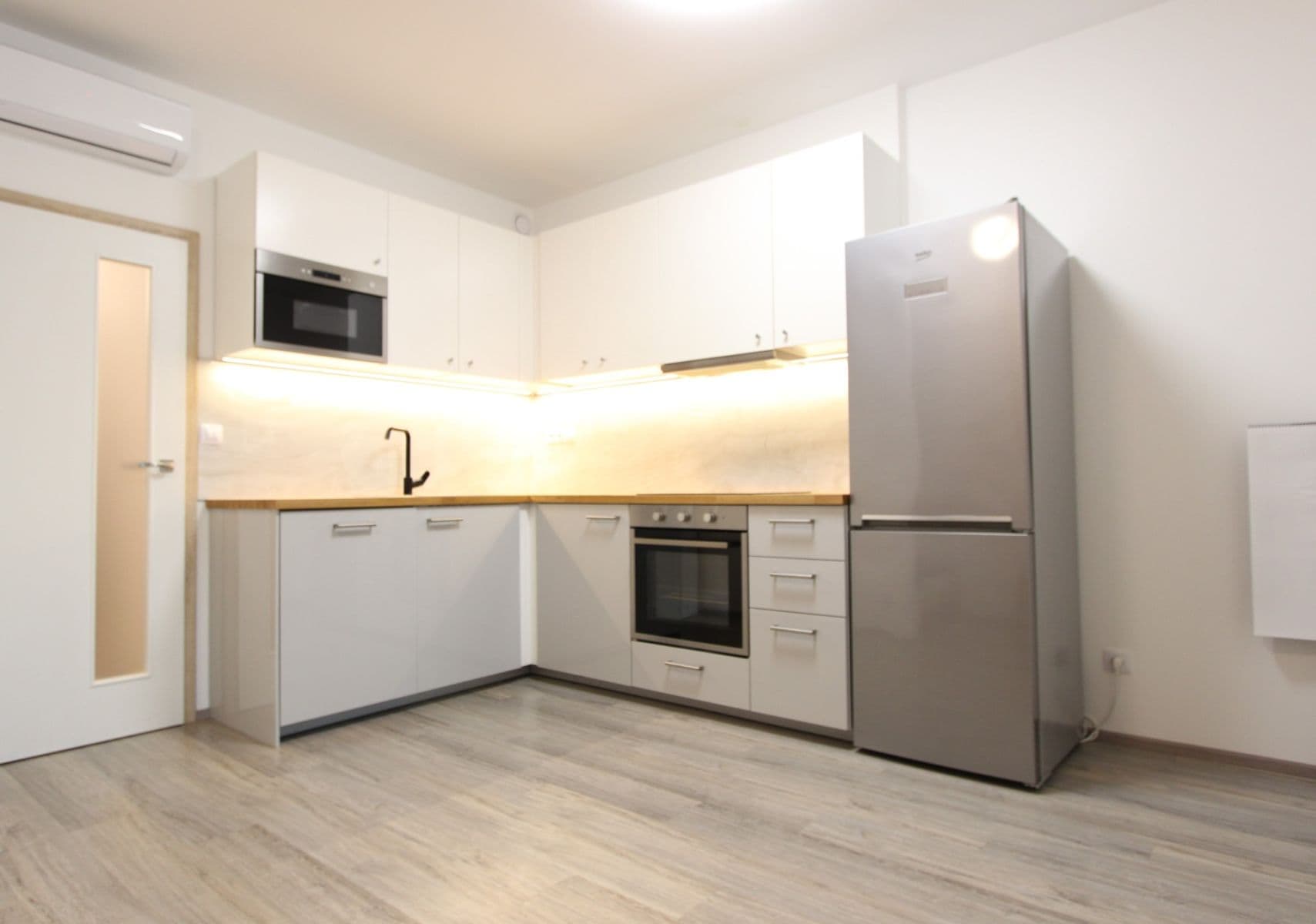 Prodej bytu 1+kk 42 m², Poříčí, Brno, Jihomoravský kraj Prodej bytu 1+kk 42 m², Poříčí, Brno, Jihomoravský kraj