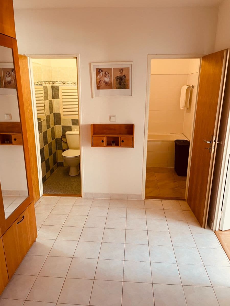 Pronájem bytu 3+1 100 m², Jana Růžičky, Praha, Praha Pronájem bytu 3+1 100 m², Jana Růžičky, Praha, Praha