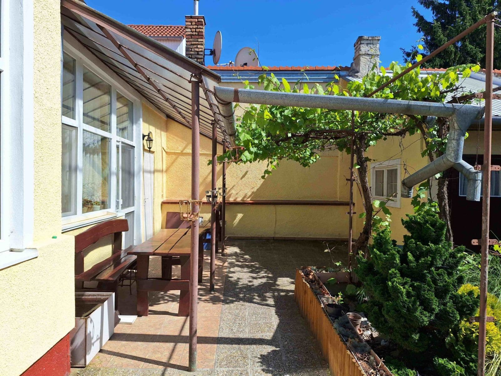Prodej domu 115 m², pozemek 402 m², Komjatická, Nové Zámky, Nitriansky kraj Prodej domu 115 m², pozemek 402 m², Komjatická, Nové Zámky, Nitriansky kraj