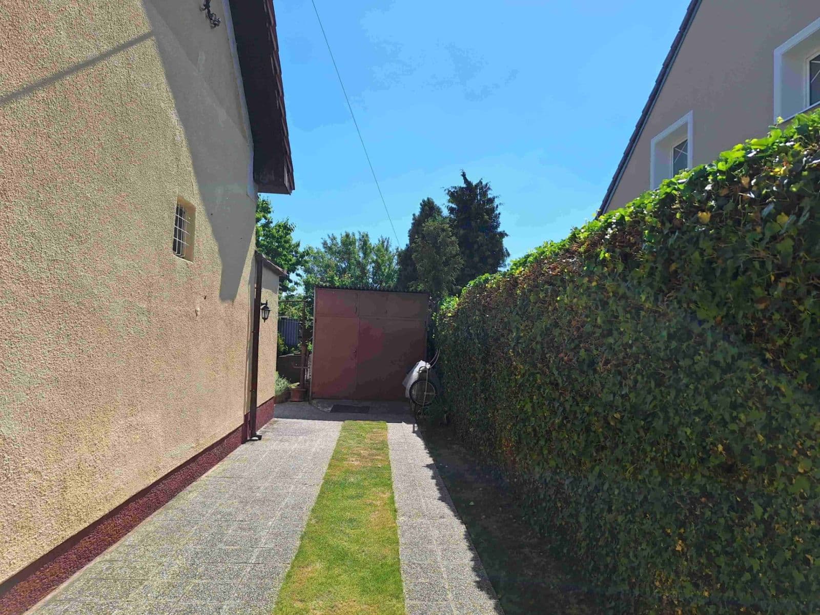Prodej domu 115 m², pozemek 402 m², Komjatická, Nové Zámky, Nitriansky kraj Prodej domu 115 m², pozemek 402 m², Komjatická, Nové Zámky, Nitriansky kraj