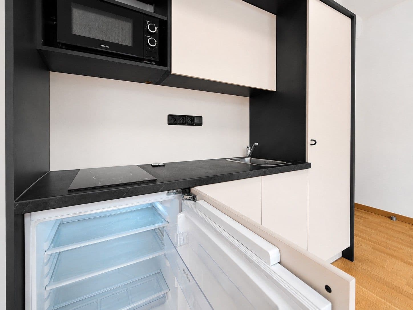 Pronájem bytu 1+kk 25 m², Ondříčkova, Praha, Praha Pronájem bytu 1+kk 25 m², Ondříčkova, Praha, Praha
