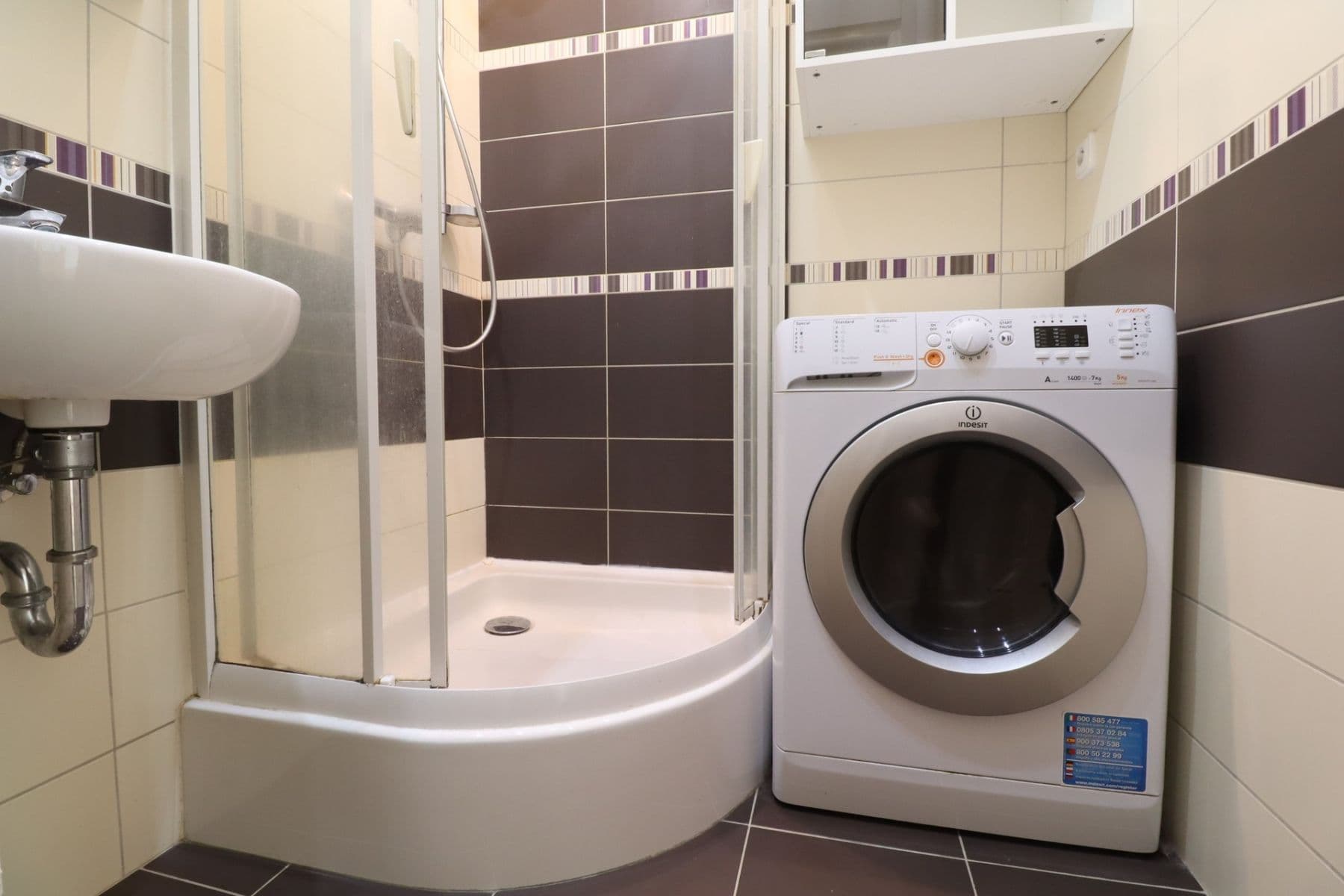 Pronájem bytu 2+1 50 m², Káranská, Praha, Praha Pronájem bytu 2+1 50 m², Káranská, Praha, Praha
