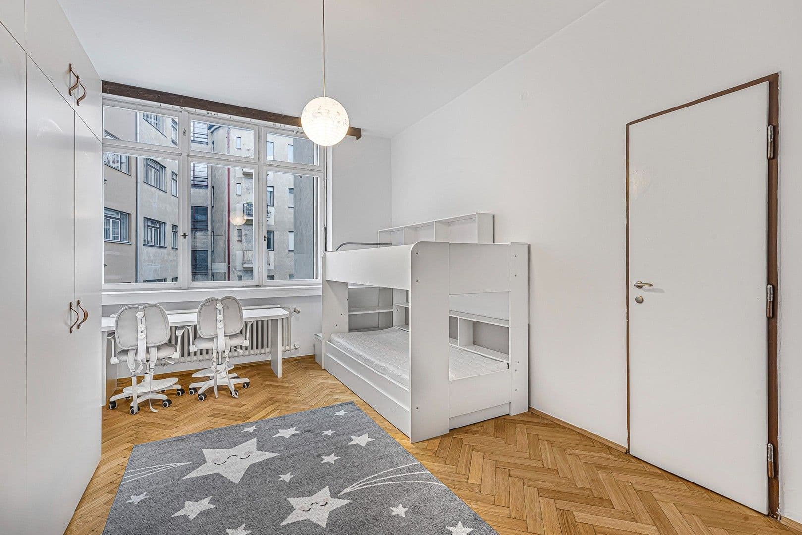 Pronájem bytu 4+1 105 m², Antonínská, Praha, Praha Pronájem bytu 4+1 105 m², Antonínská, Praha, Praha