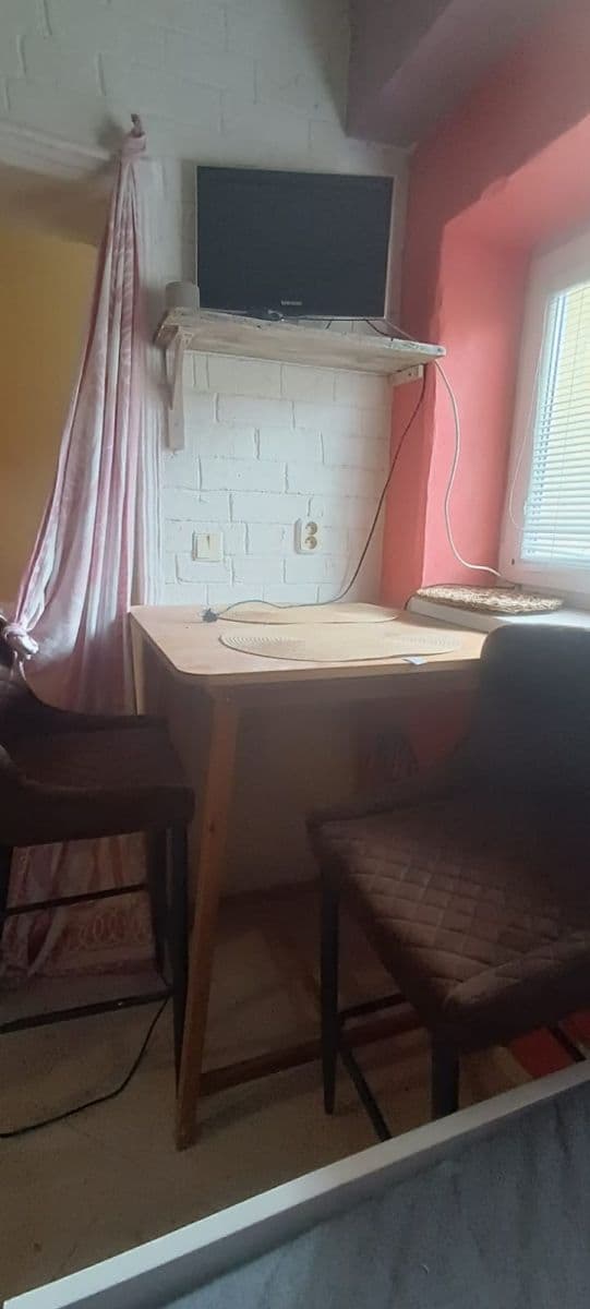 Pronájem bytu Garsoniéra 22 m², Horná Mičiná, Banskobystrický kraj Pronájem bytu Garsoniéra 22 m², Horná Mičiná, Banskobystrický kraj