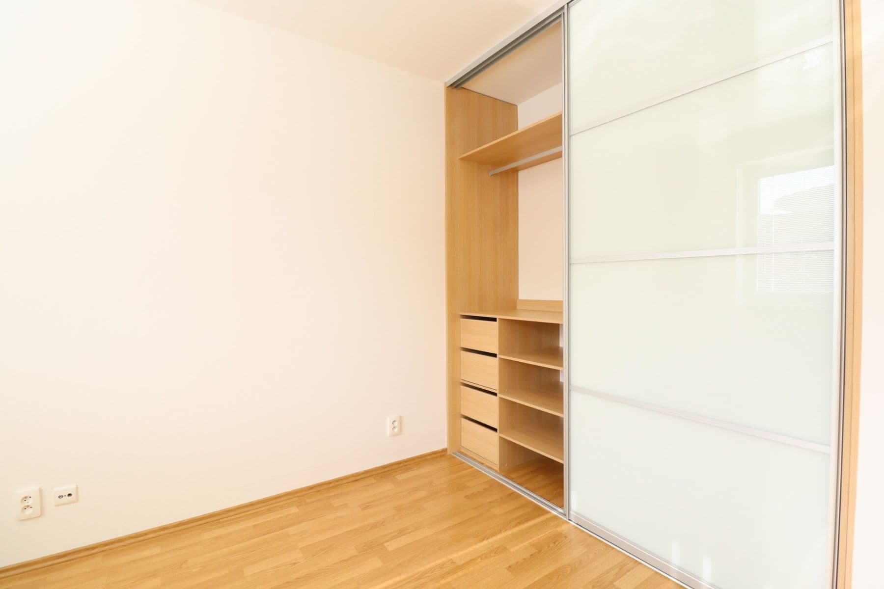 Pronájem bytu 2+kk 67 m², Přeučilova, Praha, Praha Pronájem bytu 2+kk 67 m², Přeučilova, Praha, Praha