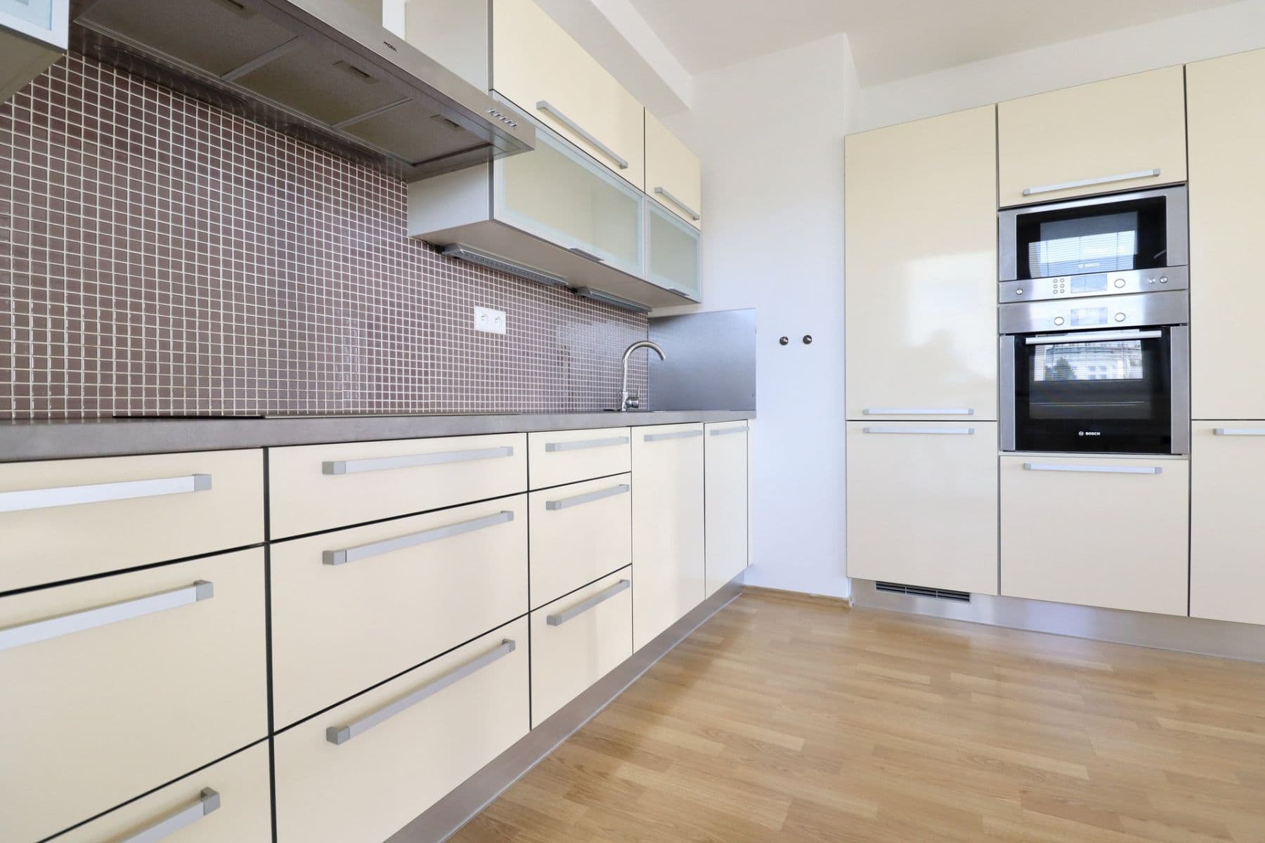 Pronájem bytu 2+kk 67 m², Přeučilova, Praha, Praha Pronájem bytu 2+kk 67 m², Přeučilova, Praha, Praha