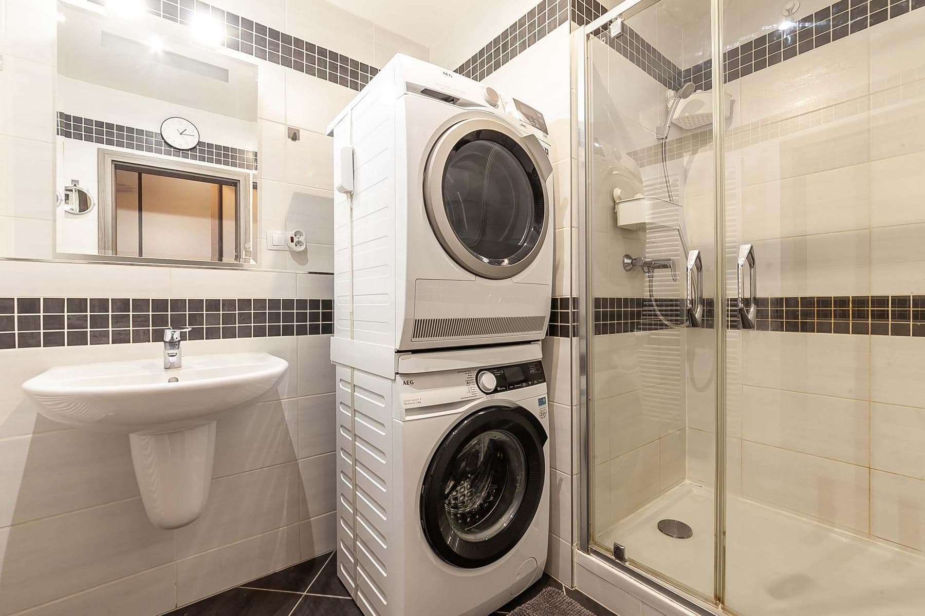 Prodej bytu 1+kk 42 m², Hornoměcholupská, Praha, Praha Prodej bytu 1+kk 42 m², Hornoměcholupská, Praha, Praha
