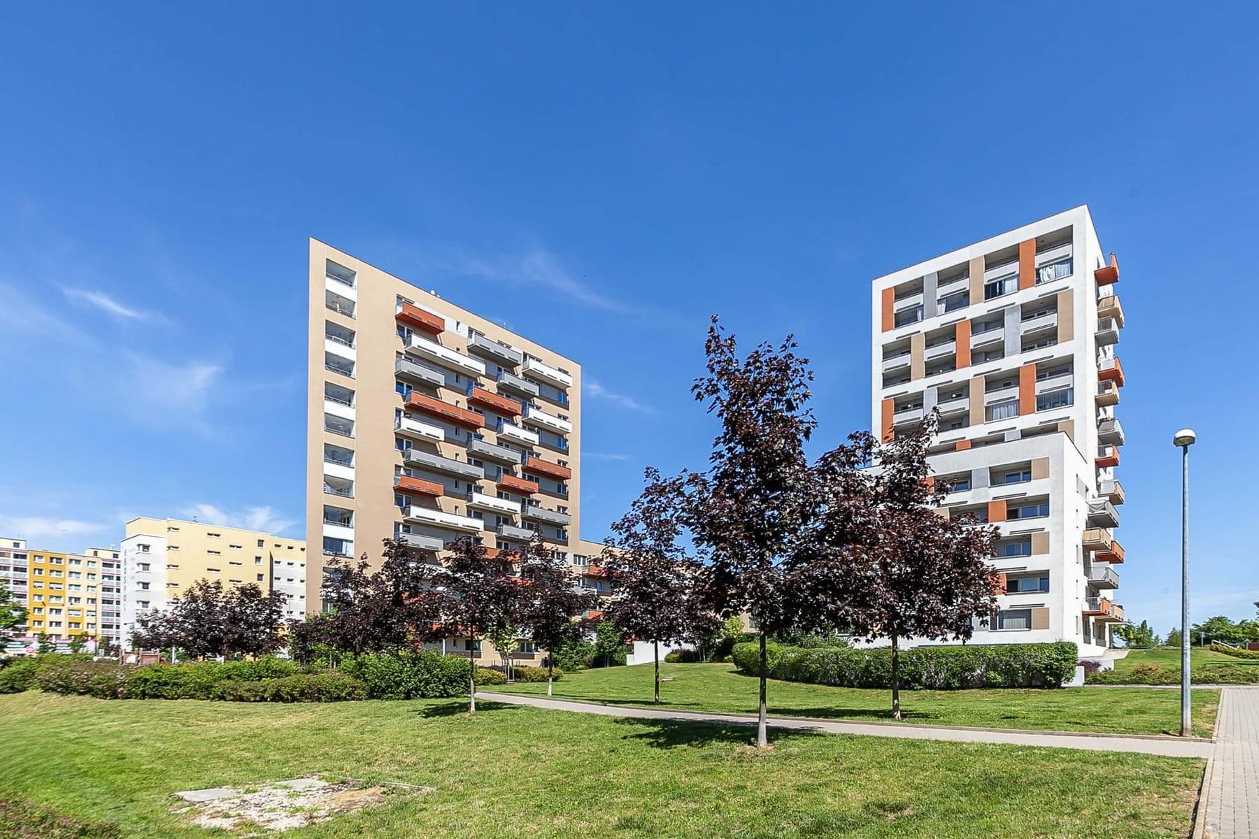Prodej bytu 1+kk 42 m², Hornoměcholupská, Praha, Praha Prodej bytu 1+kk 42 m², Hornoměcholupská, Praha, Praha