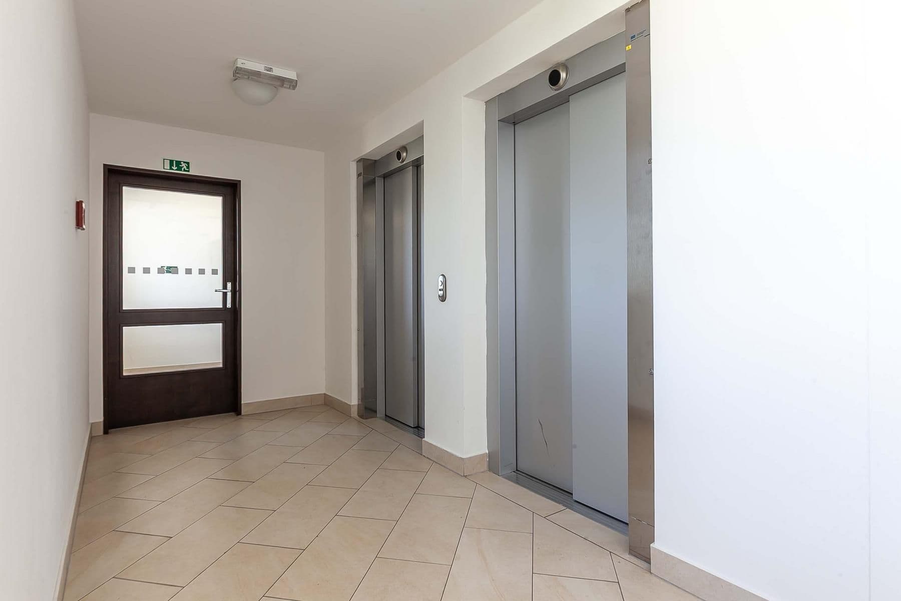 Prodej bytu 1+kk 42 m², Hornoměcholupská, Praha, Praha Prodej bytu 1+kk 42 m², Hornoměcholupská, Praha, Praha