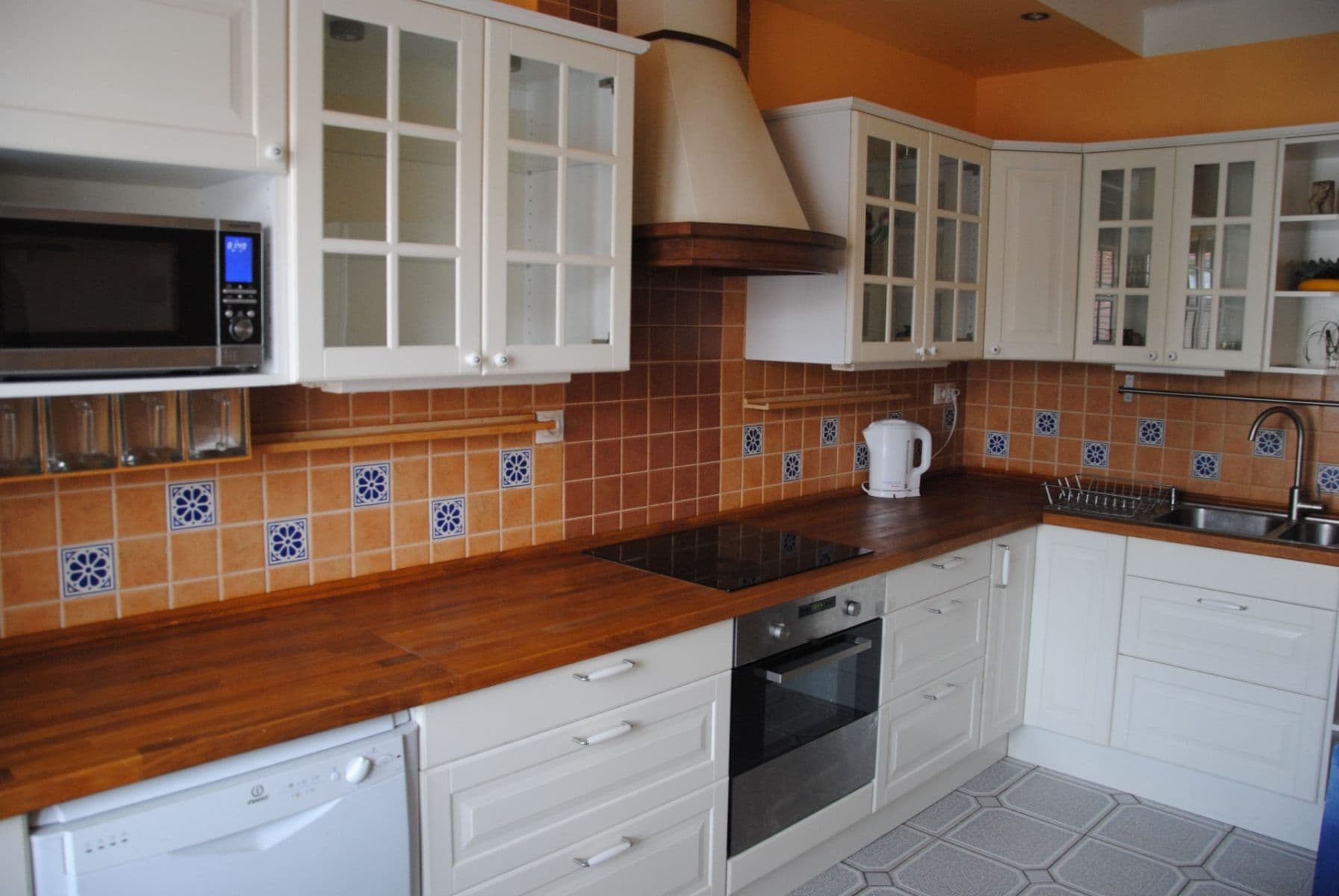 Pronájem bytu 2+1 84 m², Na Dionysce, Praha, Praha Pronájem bytu 2+1 84 m², Na Dionysce, Praha, Praha