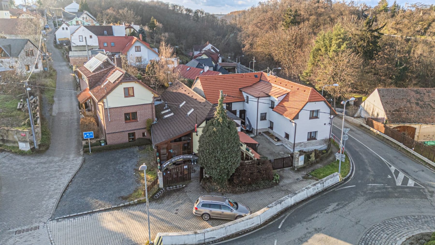 Prodej domu 100 m², pozemek 151 m², Mezi Křižovatkami, Dolní Břežany, Středočeský kraj Prodej domu 100 m², pozemek 151 m², Mezi Křižovatkami, Dolní Břežany, Středočeský kraj
