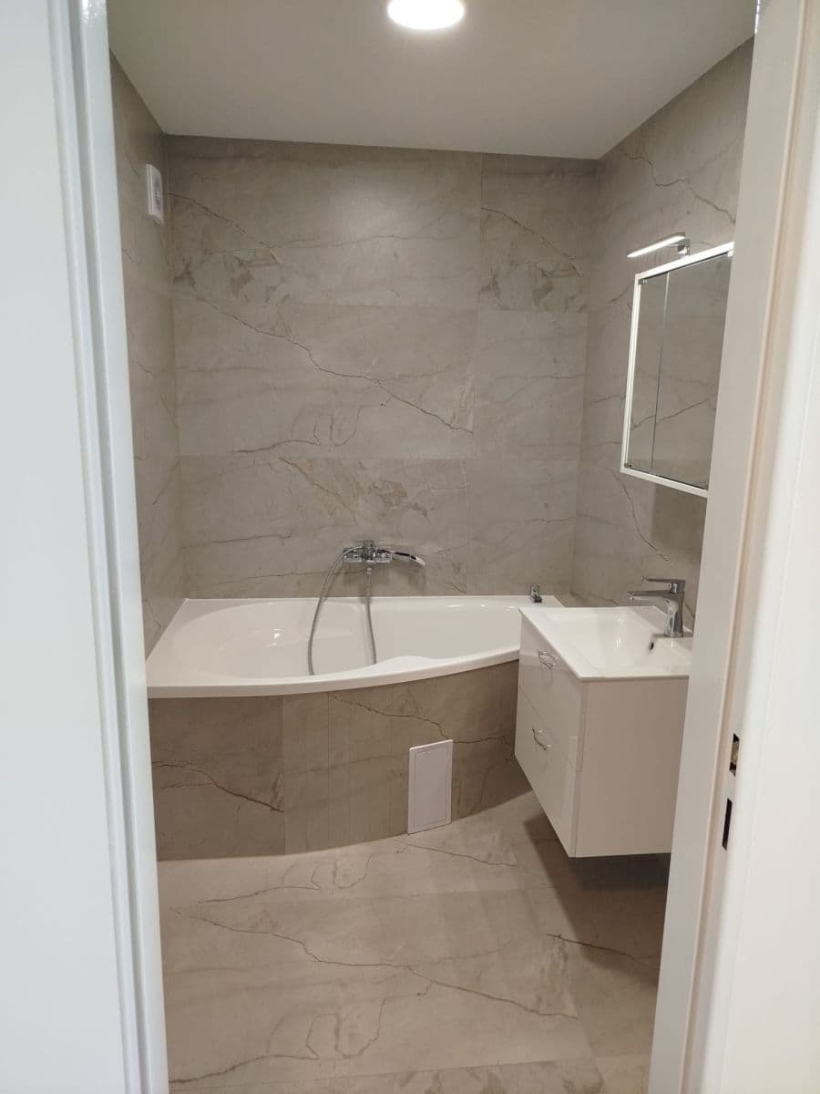 Prodej bytu 3+1 76 m², Praha, Praha Prodej bytu 3+1 76 m², Praha, Praha