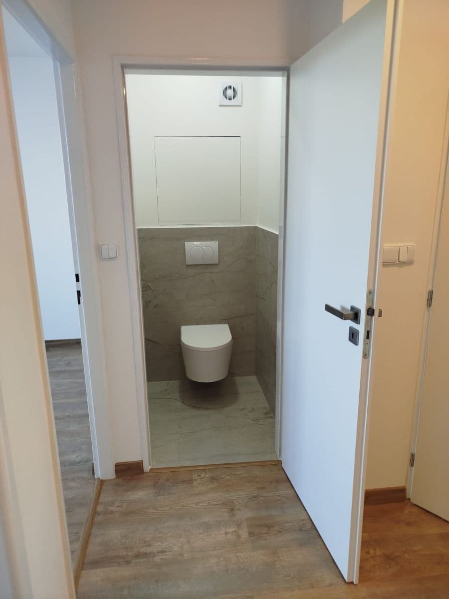 Prodej bytu 3+1 76 m², Praha, Praha Prodej bytu 3+1 76 m², Praha, Praha
