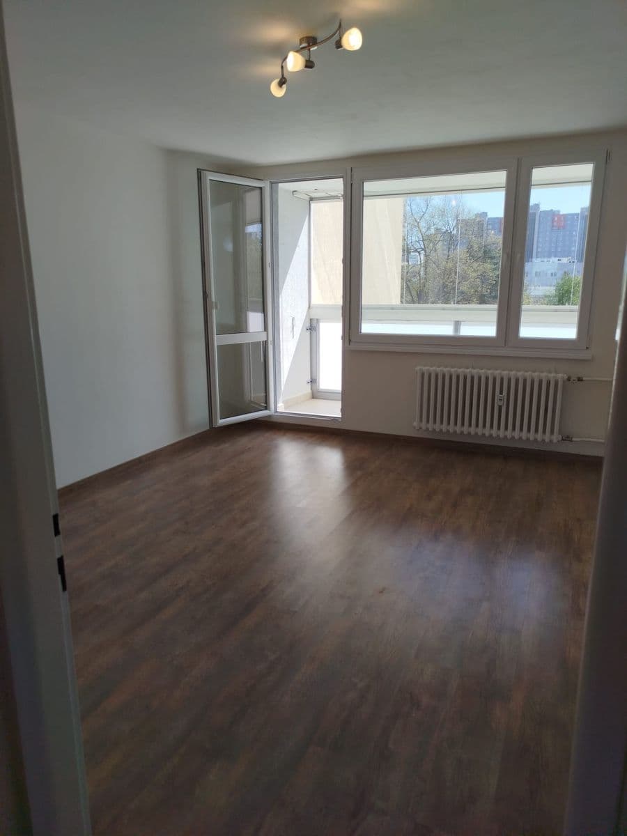 Prodej bytu 3+1 76 m², Praha, Praha Prodej bytu 3+1 76 m², Praha, Praha