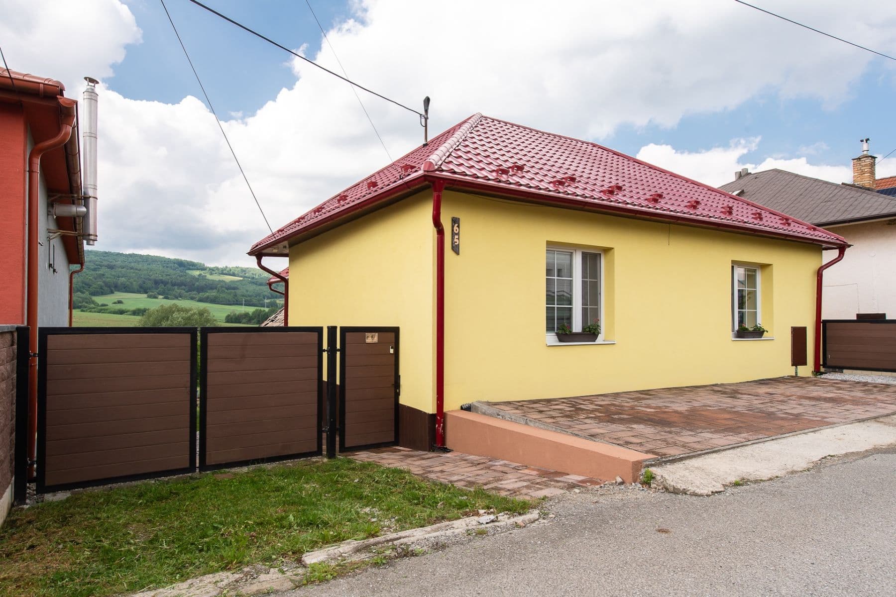Prodej domu 1.500 m², pozemek 1.598 m², Ovčie, Prešovský kraj Prodej domu 1.500 m², pozemek 1.598 m², Ovčie, Prešovský kraj