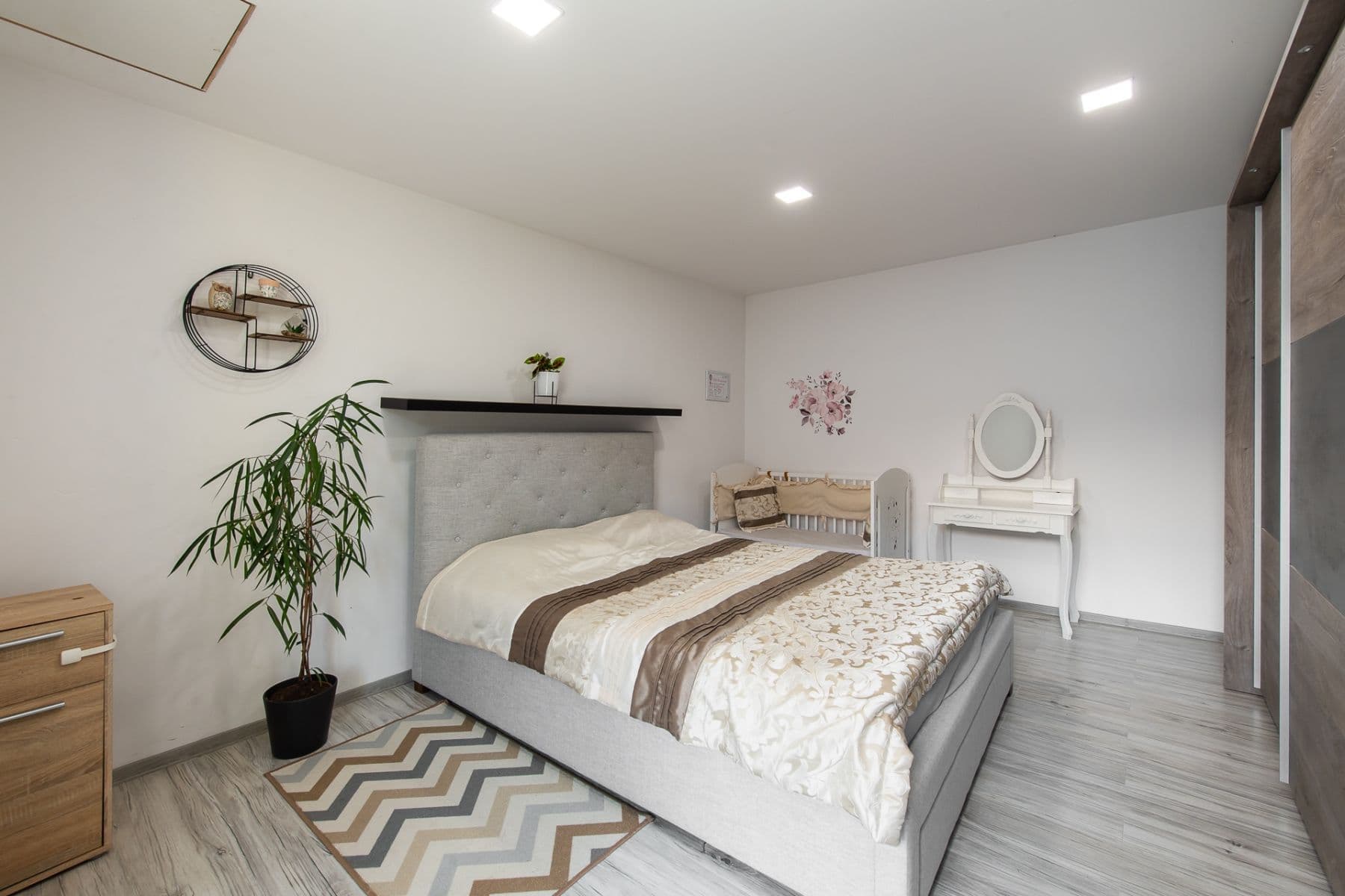 Prodej domu 1.500 m², pozemek 1.598 m², Ovčie, Prešovský kraj Prodej domu 1.500 m², pozemek 1.598 m², Ovčie, Prešovský kraj