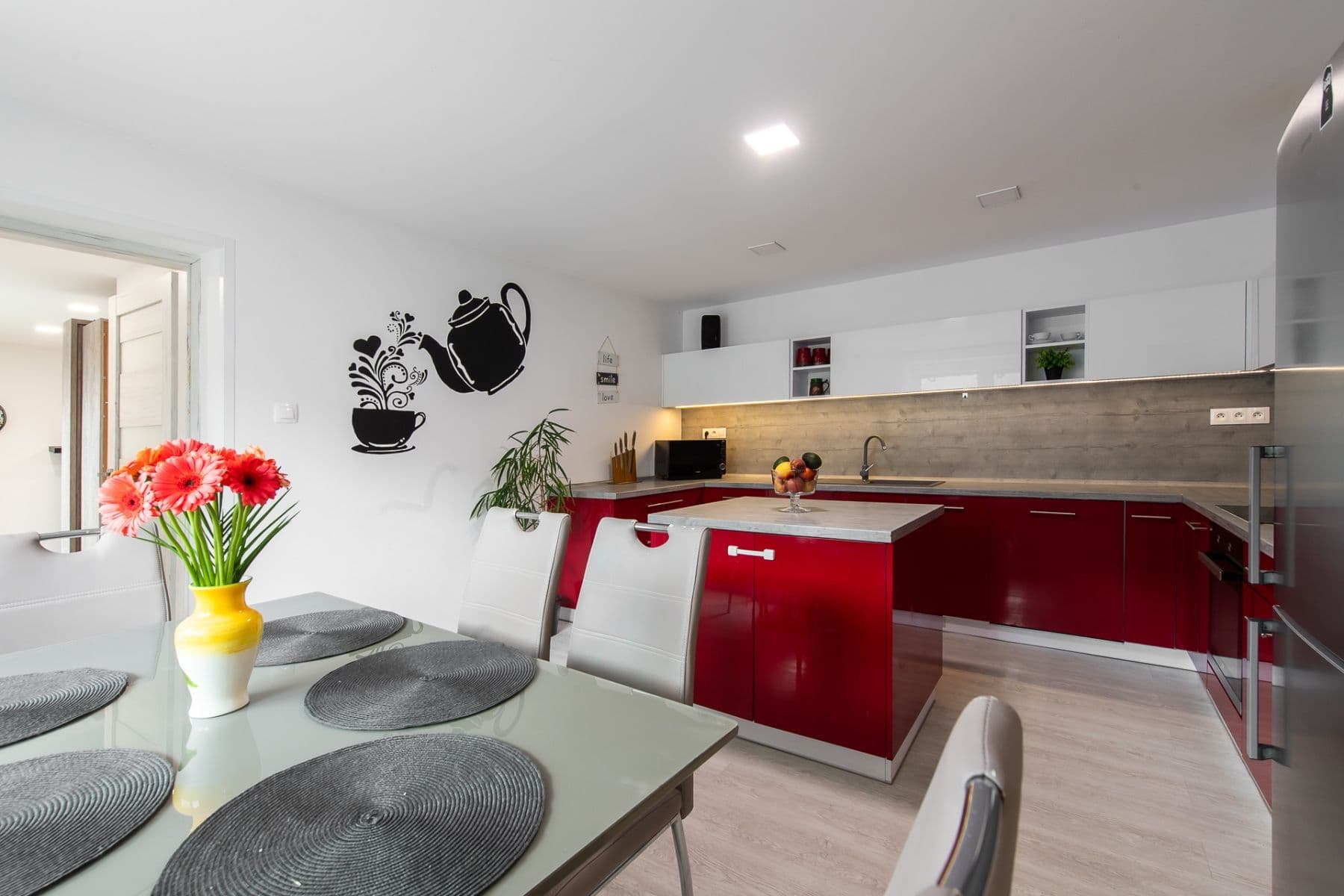 Prodej domu 1.500 m², pozemek 1.598 m², Ovčie, Prešovský kraj Prodej domu 1.500 m², pozemek 1.598 m², Ovčie, Prešovský kraj
