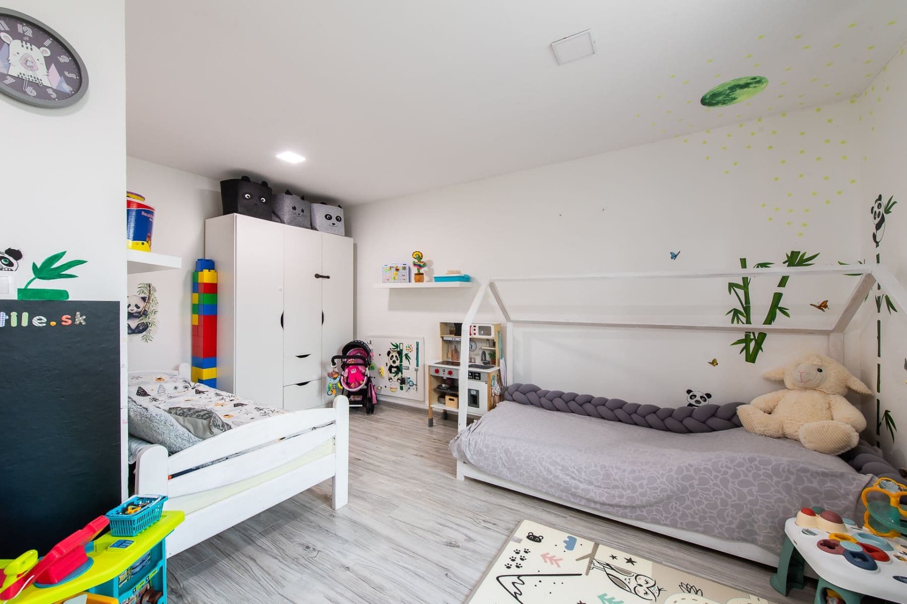 Prodej domu 1.500 m², pozemek 1.598 m², Ovčie, Prešovský kraj Prodej domu 1.500 m², pozemek 1.598 m², Ovčie, Prešovský kraj