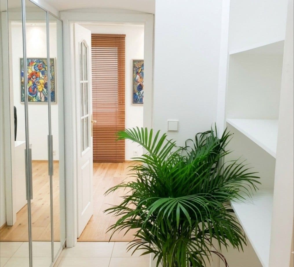 Pronájem bytu 2+kk 55 m², Žitomírská, Praha, Praha Pronájem bytu 2+kk 55 m², Žitomírská, Praha, Praha