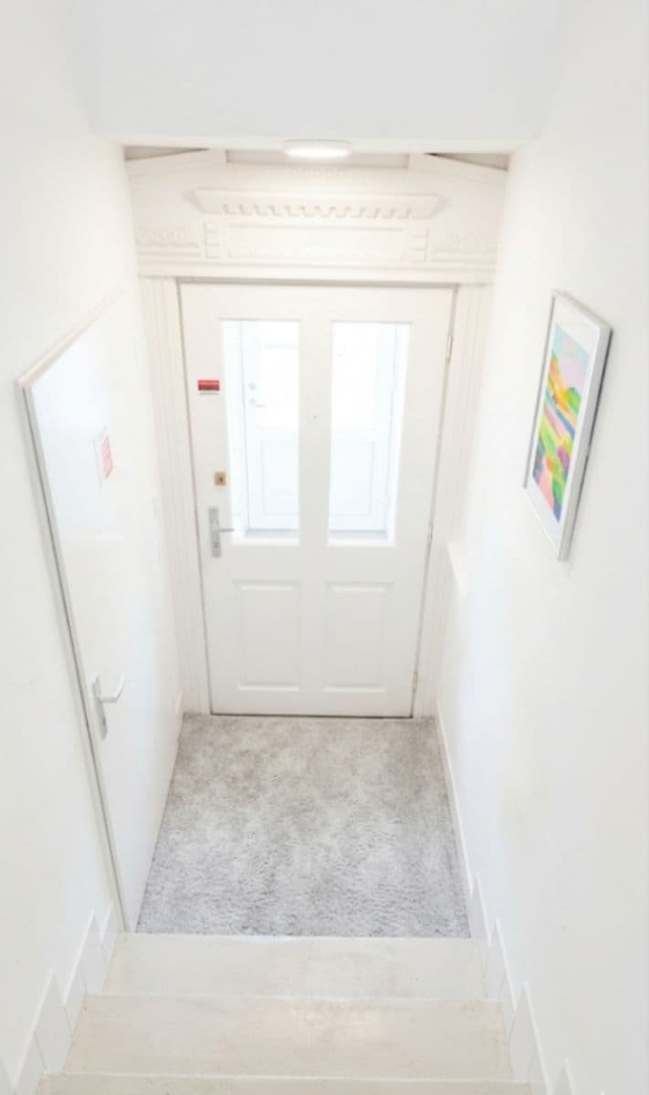 Pronájem bytu 2+kk 55 m², Žitomírská, Praha, Praha Pronájem bytu 2+kk 55 m², Žitomírská, Praha, Praha