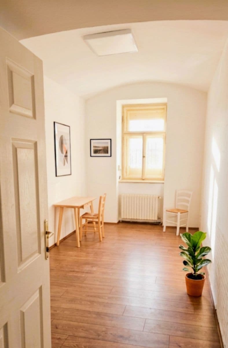 Pronájem bytu 2+kk 55 m², Žitomírská, Praha, Praha Pronájem bytu 2+kk 55 m², Žitomírská, Praha, Praha