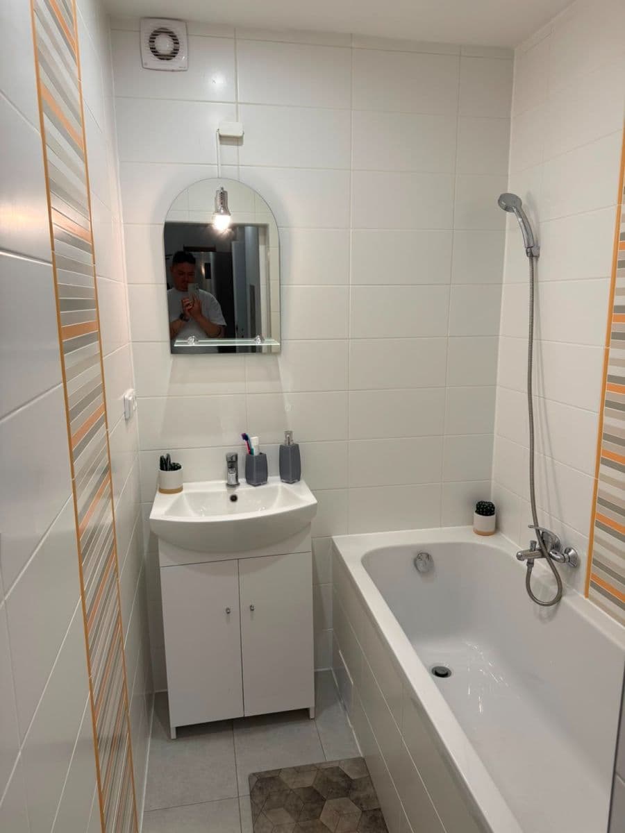 Pronájem bytu 2+kk 52 m², Karpatská, Praha, Praha Pronájem bytu 2+kk 52 m², Karpatská, Praha, Praha
