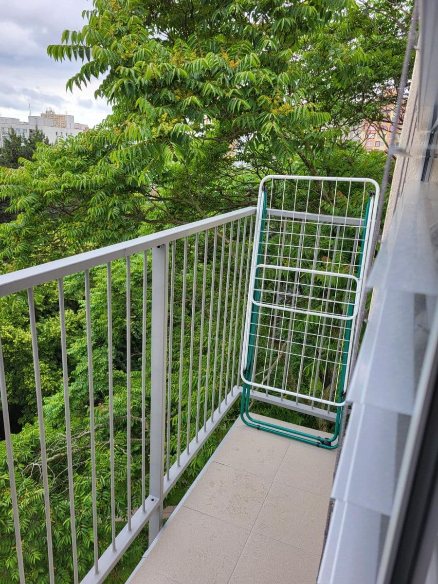 Prodej bytu 2+1 53 m², Pod Lipami, Praha, Praha Prodej bytu 2+1 53 m², Pod Lipami, Praha, Praha