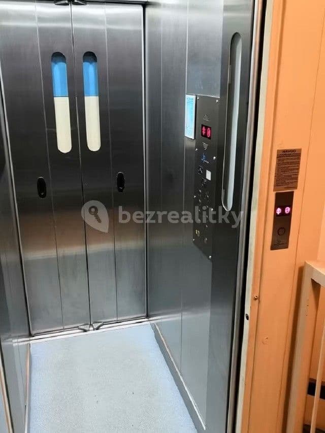 Prodej bytu 2+1 53 m², Pod Lipami, Praha, Praha Prodej bytu 2+1 53 m², Pod Lipami, Praha, Praha