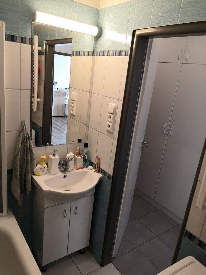 Prodej bytu 2+1 53 m², Pod Lipami, Praha, Praha Prodej bytu 2+1 53 m², Pod Lipami, Praha, Praha