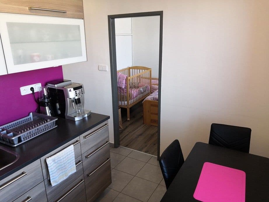Prodej bytu 2+1 53 m², Pod Lipami, Praha, Praha Prodej bytu 2+1 53 m², Pod Lipami, Praha, Praha