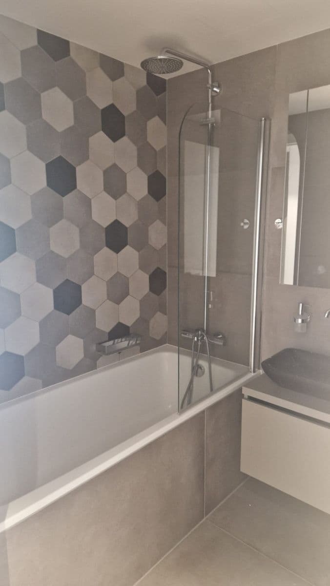 Pronájem bytu 2+kk 50 m², Staropramenná, Praha, Praha Pronájem bytu 2+kk 50 m², Staropramenná, Praha, Praha