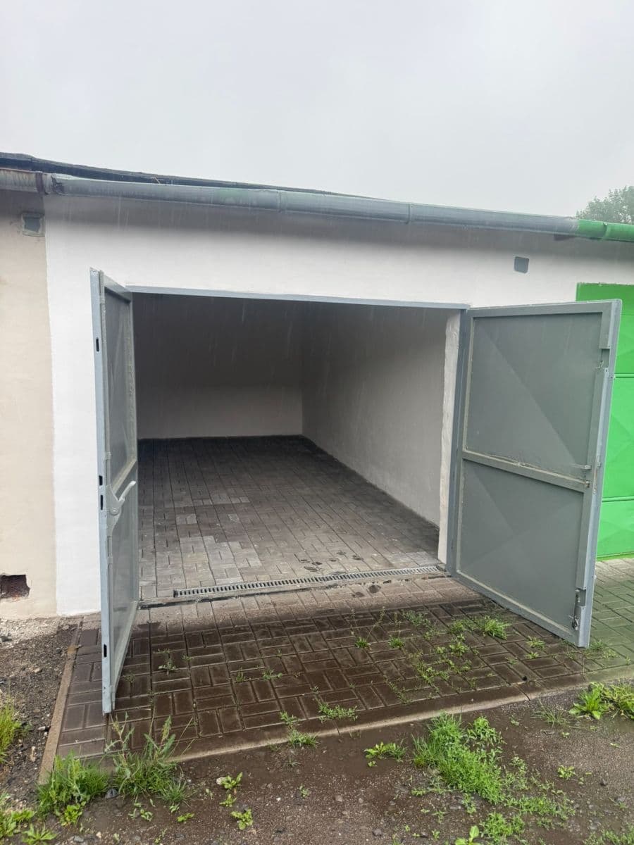 Pronájem garáže 21 m², Sionkova, Ostrava, Moravskoslezský kraj Pronájem garáže 21 m², Sionkova, Ostrava, Moravskoslezský kraj