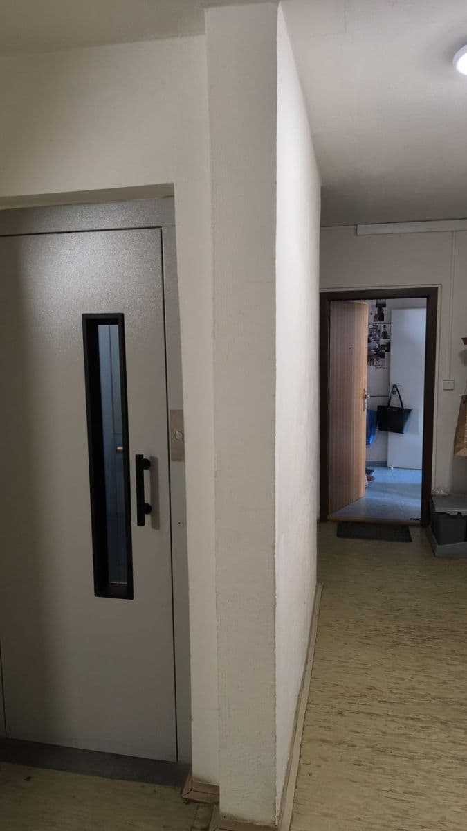 Pronájem bytu 3+1 71 m², Rezlerova, Praha, Praha Pronájem bytu 3+1 71 m², Rezlerova, Praha, Praha