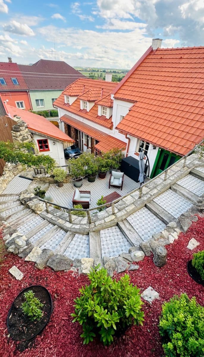 Pronájem domu 250 m², pozemek 400 m², Třebusice, Středočeský kraj Pronájem domu 250 m², pozemek 400 m², Třebusice, Středočeský kraj