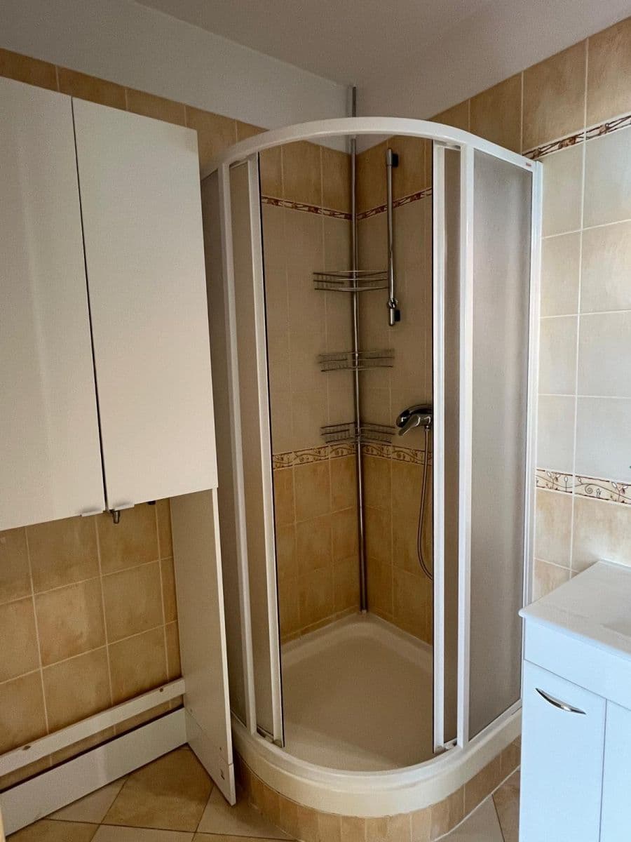Pronájem bytu 2+kk 50 m², U Jízdárny, Praha, Praha Pronájem bytu 2+kk 50 m², U Jízdárny, Praha, Praha