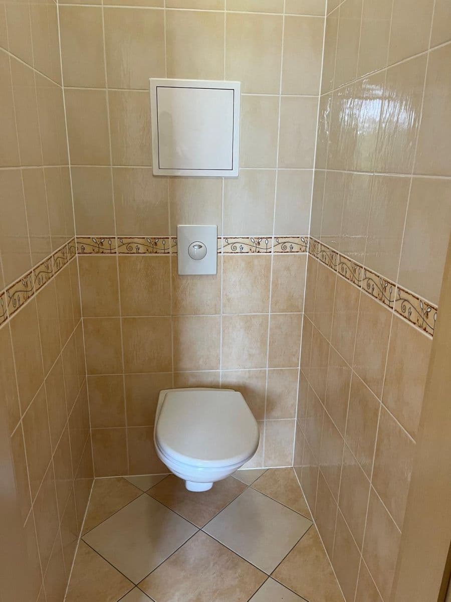Pronájem bytu 2+kk 50 m², U Jízdárny, Praha, Praha Pronájem bytu 2+kk 50 m², U Jízdárny, Praha, Praha