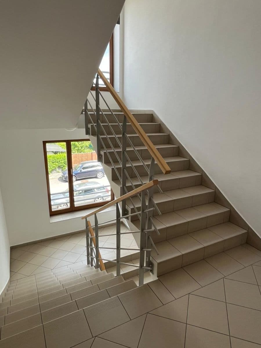 Pronájem bytu 2+kk 50 m², U Jízdárny, Praha, Praha Pronájem bytu 2+kk 50 m², U Jízdárny, Praha, Praha