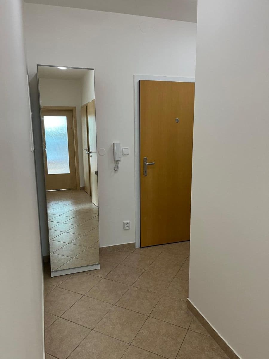 Pronájem bytu 2+kk 50 m², U Jízdárny, Praha, Praha Pronájem bytu 2+kk 50 m², U Jízdárny, Praha, Praha