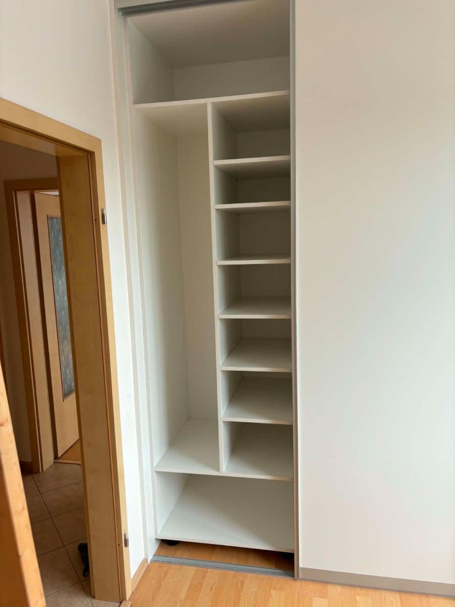 Pronájem bytu 2+kk 50 m², U Jízdárny, Praha, Praha Pronájem bytu 2+kk 50 m², U Jízdárny, Praha, Praha