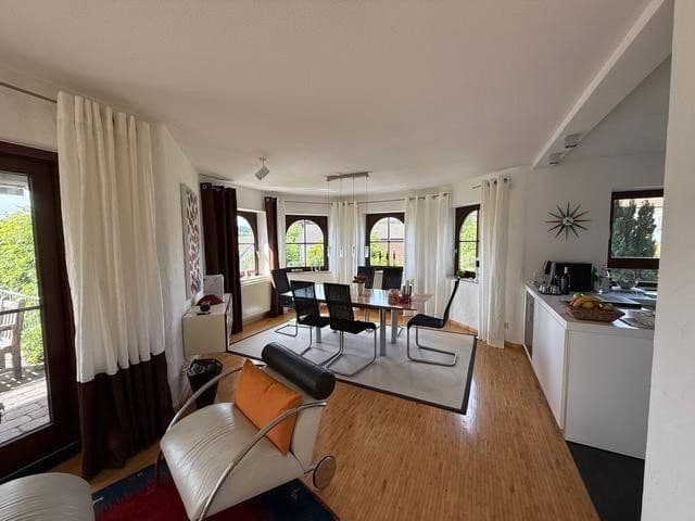 Prodej domu 280 m², pozemek 1.700 m², Abtsgmünd, Bádensko-Württembersko Prodej domu 280 m², pozemek 1.700 m², Abtsgmünd, Bádensko-Württembersko