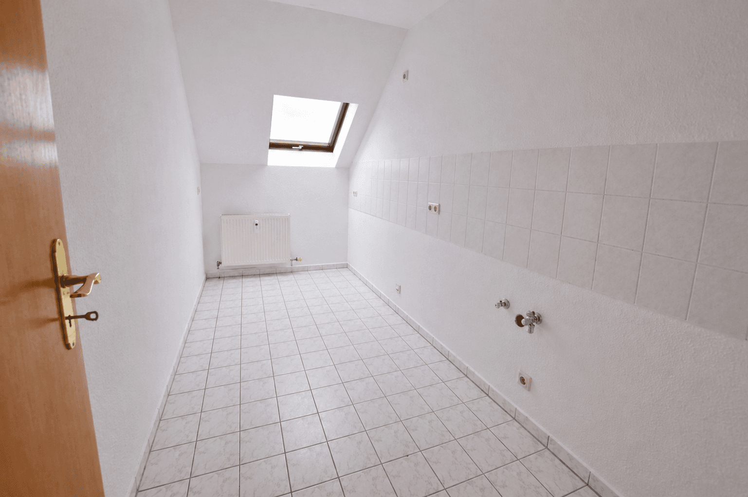 Pronájem bytu 6+1 147 m², Franz-Mehring-Str. 9, Chemnitz, Sasko Pronájem bytu 6+1 147 m², Franz-Mehring-Str. 9, Chemnitz, Sasko