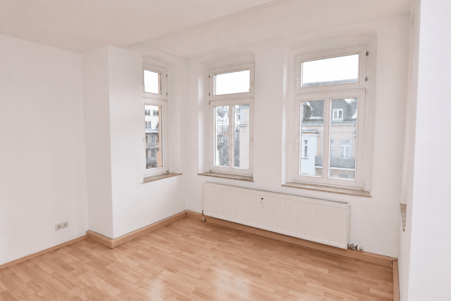 Pronájem bytu 6+1 147 m², Franz-Mehring-Str. 9, Chemnitz, Sasko Pronájem bytu 6+1 147 m², Franz-Mehring-Str. 9, Chemnitz, Sasko