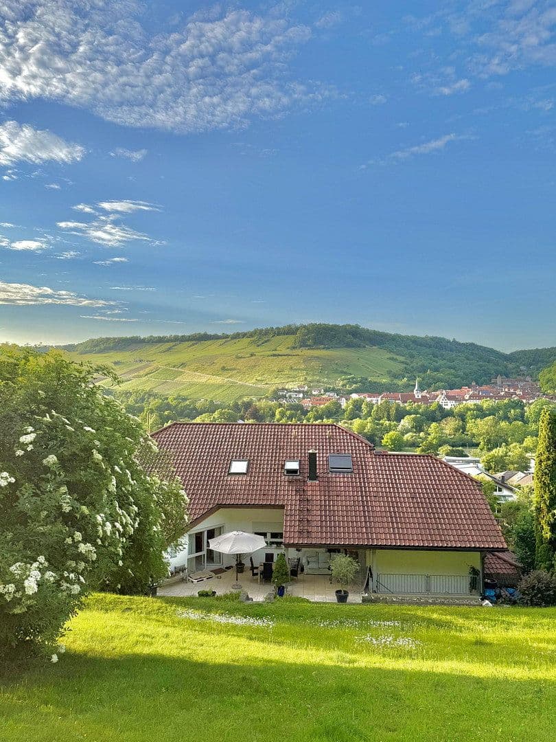 Prodej domu 300 m², pozemek 1.200 m², Ingelfingen, Bádensko-Württembersko Prodej domu 300 m², pozemek 1.200 m², Ingelfingen, Bádensko-Württembersko